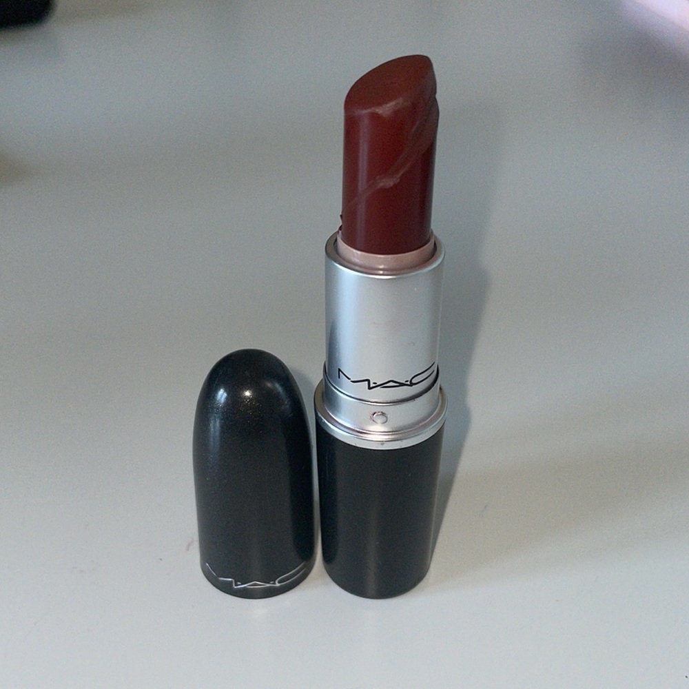 DEEP LOVE MAC MATTE Lipstick